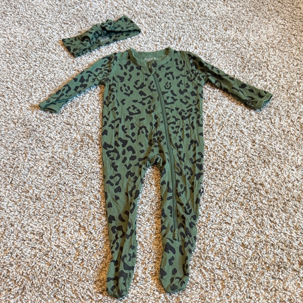 Kyte BABY Size 3-6 Zippered Footie + Headband - Hunter Leopard